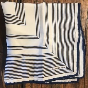 Beige, blue and brown pocket square